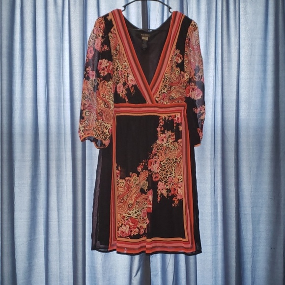 Bisou Bisou Dresses & Skirts - Sheer and feminine dress